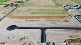 7 Devonshire Dr, Pocatello, ID 83202
