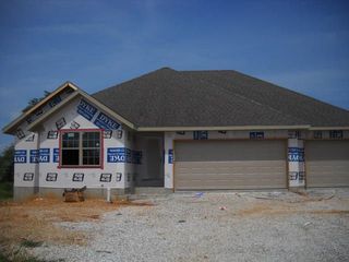 879 E  Striper Dr, Nixa, MO 65714