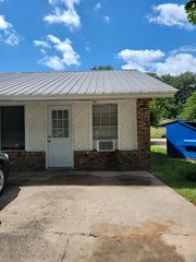 127 W  2nd Ave #A, Petal, MS 39465