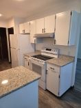 2189 NW Mast Placeapt #C, Lincoln City, OR 97367