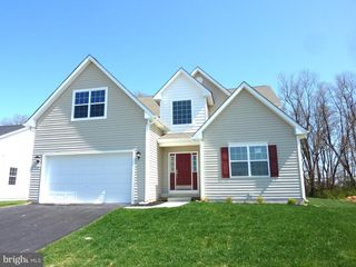 217 Villa Dr, Clayton, DE 19938