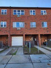 153-56 77 Avenue, Flushing, NY 11367