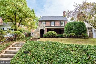 4939 Massachusetts Ave NW, Washington, DC 20016