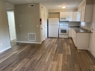 400 College Place Ave #E3, Dobson, NC 27017