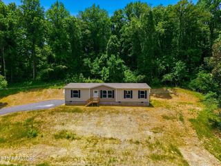 1009 S  Gateway Ave, Rockwood, TN 37854