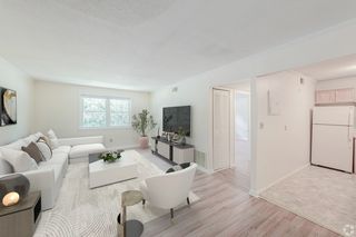 12 Claudette Dr #d1004525d, Milford, MA 01757