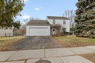 1580 Riverwood Dr, Algonquin, IL 60102