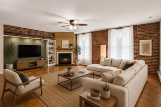 124 College St #2, South Hadley, MA 01075