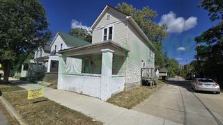 1908 N  East St, Richmond, IN 47374
