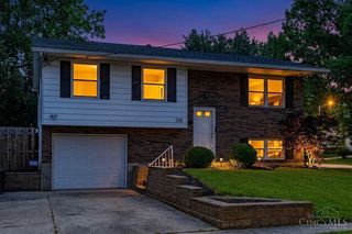 226 Goodrich Ln, Cincinnati, OH 45233