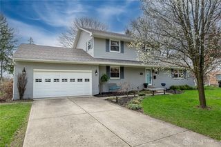 4608 Wing View Ln, Dayton, OH 45429
