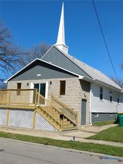 242 Osborn St, Rossford, OH 43460