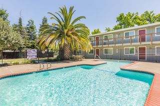 85 Santa Barbara Rd #22, Pleasant Hill, CA 94523