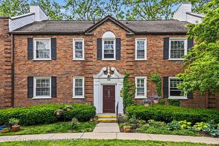 535 Glenmoor Rd #1A, East Lansing, MI 48823