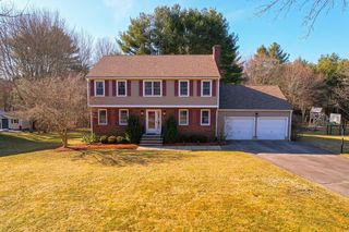 15 Matthew Ln, Mansfield, MA 02048