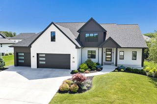 1782 Arbor Gate Ln, De Pere, WI 54115