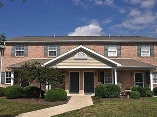 105 Meadow Ct, Reading, PA 19608