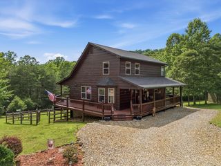 365 Sweetbay Dr, Blairsville, GA 30512