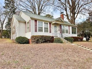 225 Briggs Ave, Greenwood, SC 29649