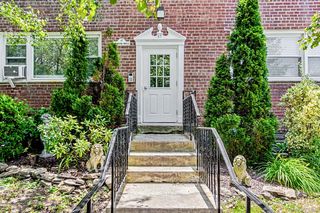 17 Leewood Circle #6R, Eastchester, NY 10709