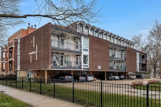 6121 W  Higgins Ave #A1, Chicago, IL 60630