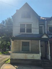 2622 N  Charles St, Pittsburgh, PA 15214
