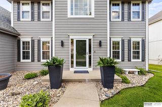 1420 S  176th St, Omaha, NE 68130