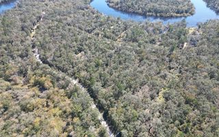 364 SE Suwannee Trl, Branford, FL 32008