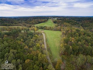 Dietz Ln, Zanesville, OH 43701