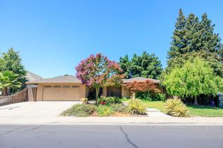 66 Willowood Dr, Oakdale, CA 95361