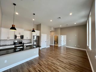 33 E  Northampton St #203, Wilkes Barre, PA 18701
