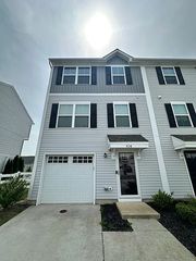 424 Sitka Spruce Ln, Townsend, DE 19734