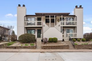 5911 36th Avenue Ct #16, Moline, IL 61265