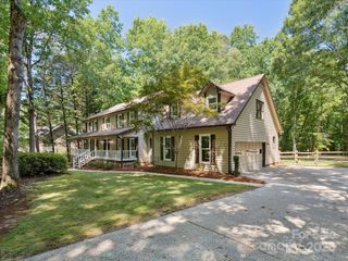 3701 Bounty Ct, Matthews, NC 28104