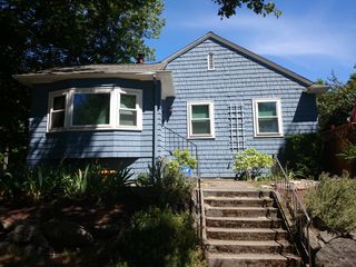 632 32nd Ave, Seattle, WA 98122
