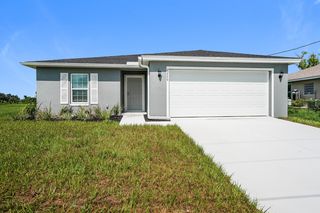 2220 NE 22nd Pl, Cape Coral, FL 33909