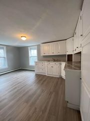 Apartments For Rent In 01440 7 Rentals Trulia