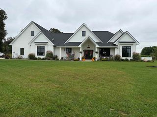 1287 Stintson Dr, Huntington, IN 46750