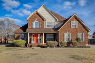 2626 Isaiah Dr, Murfreesboro, TN 37130
