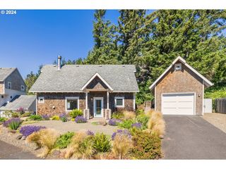1950 Spyglass Ter, Tillamook, OR 97141