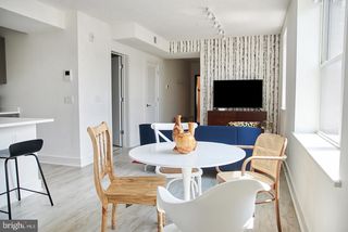 816 Potomac Ave SE #206, Washington, DC 20003