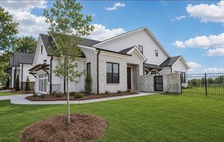 118 Herring Dr, Hoschton, GA 30548