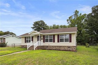 10 Langley Cir, Portsmouth, VA 23701