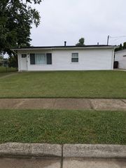 1101 N  Scott St, New Carlisle, OH 45344