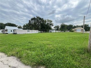 508 E  Macon St, Clinton, IL 61727