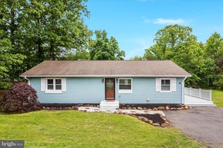 14013 Glenkirk Rd, Gainesville, VA 20155