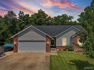 809 N  Orchard Dr, Hillsboro, MO 63050