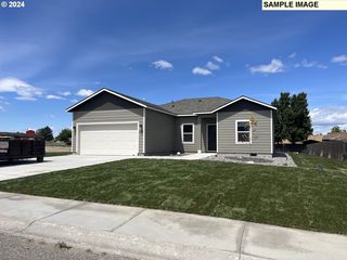 306 Boardman Ave, Boardman, OR 97818