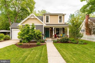 9313 Maple St, Manassas, VA 20110