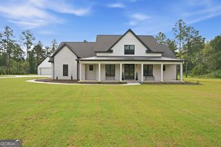 174 Evergreen Dr, Cochran, GA 31014